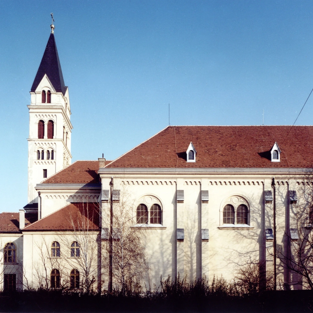 Tapolcai út Karmelita templom.webp